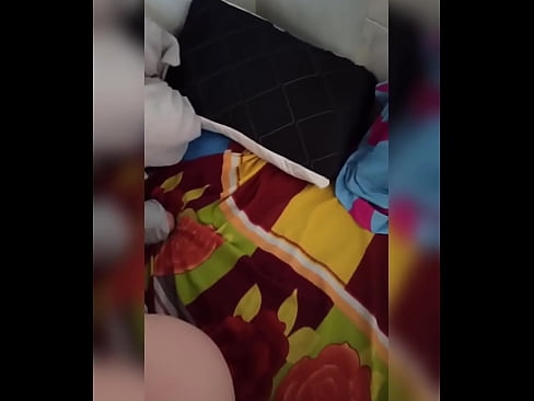 ❤️ Wandinogara naye anogara ega kumba nekuti murume wake anoenda kuzororo ini ndinotora mukana wekusvira nekuzadza mbongoro yake nemukaka. Zvinonyadzisira fb ❌